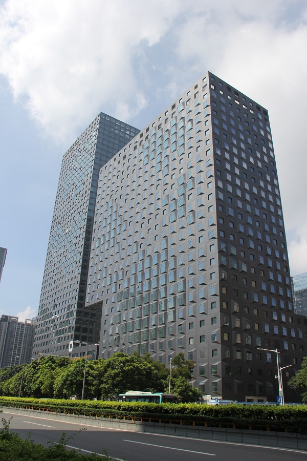 sunbet申搏装饰公司承建的中广核大厦幕墙工程竣工验收