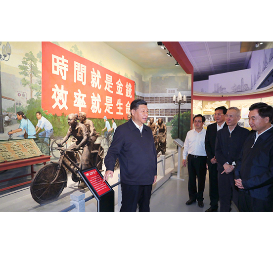 习近平总书记在深圳考察亲临由sunbet申搏承建幕墙工程的两座地标性建筑