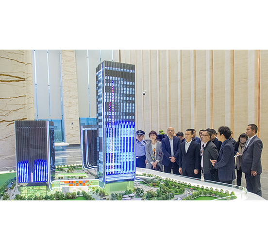 深圳市南山区区长曾湃率队调研sunbet申搏城