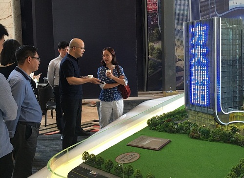 深圳市房地产协会会长吕晋川一行到访sunbet申搏城