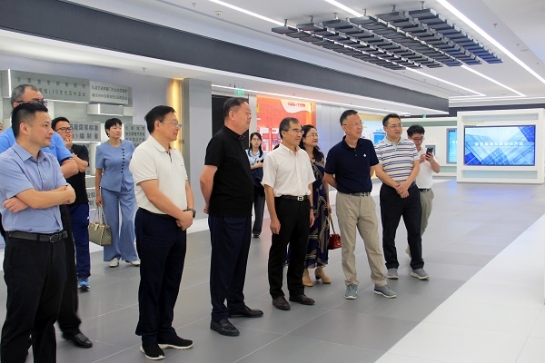 中国科学院院士、南昌大学校长陈晔光一行到访sunbet申搏总部